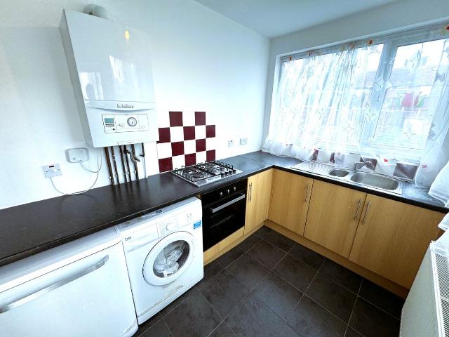 Hynton Road, Dagenham RM8, 2 bed terraced house to rent, £1,800 pcm | PrimeLocation