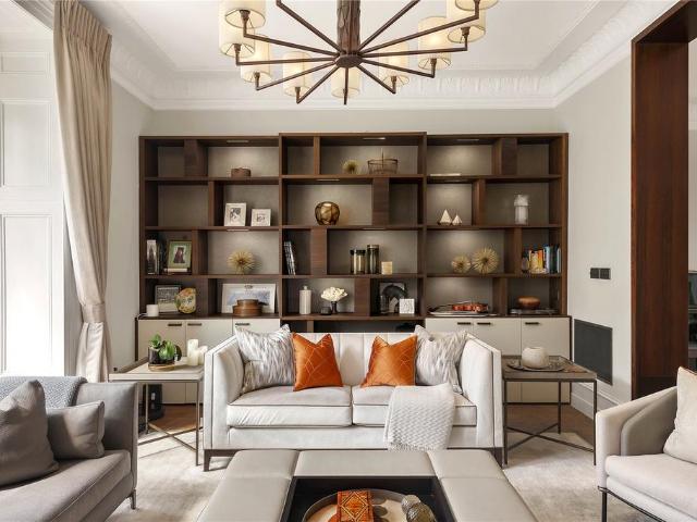 Hyde Park Gate, London, SW7 4 bed apartment to rent £17,333 pcm £4,000 pw
