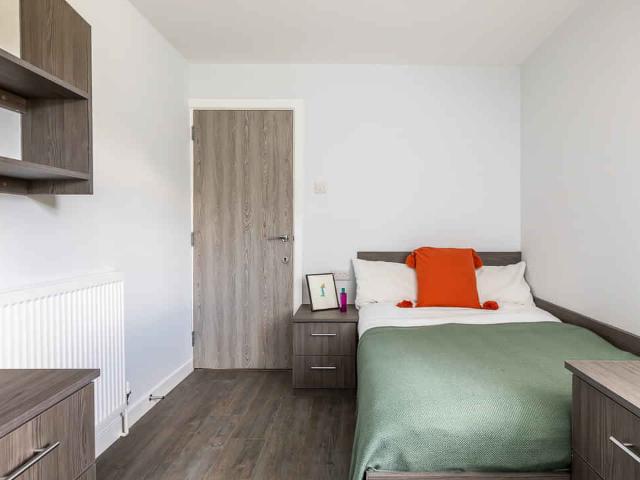 Hyde Park, Leeds Has an Apartment