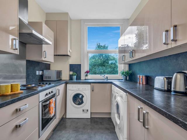 Hyde Park Road, Leeds LS6, 6 bed shared accommodation to rent, £3,796 pppm | PrimeLocation