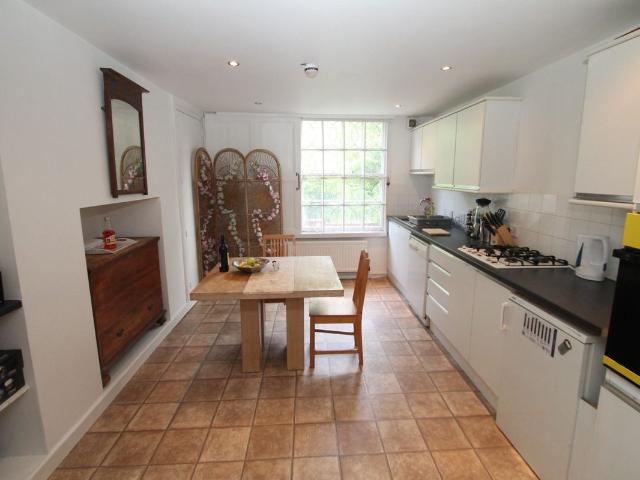 Hyde Park Terrace, Hyde Park, Leeds, West Yorkshire LS6, 1 bed flat to rent, £800 pcm | PrimeLocation