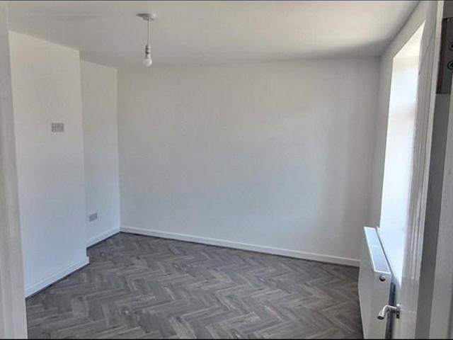 Hyde Road, Sudbury, CO10 3 bed semi detached house to rent £1,450 pcm £335 pw