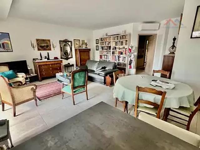 Hyères 83400 Achat / Vente appartement 3 pièces t3 terrasse