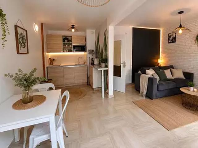 Hyères 83400 Achat / Vente appartement 1 pièce t1 piscine