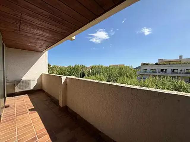 Hyères 83400 Achat / Vente appartement 2 pièces t2