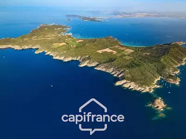 Hyères 83400 Achat / Vente appartement 4 pièces t4 au dernier étage terrasse