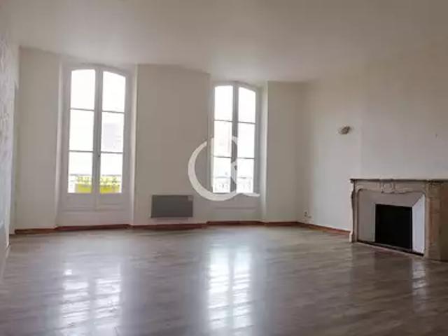 Hyères 83400 Location appartement 3 pièces t3