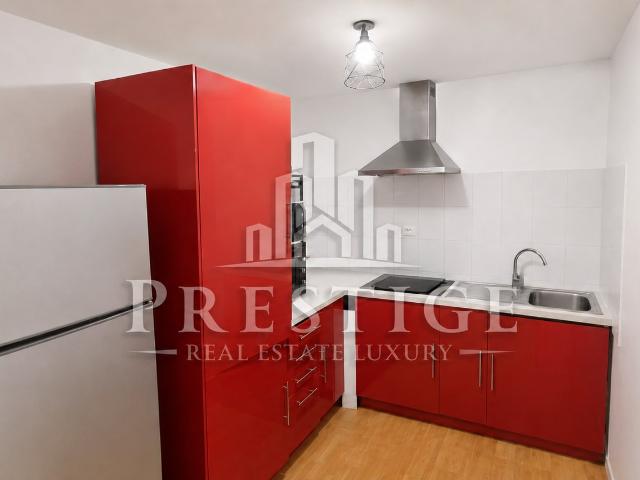HYÈRES CENTRE — Appartement T2 49m² Hyères