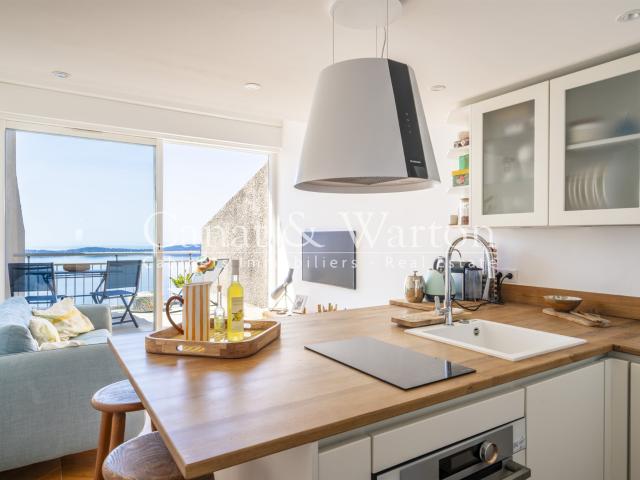 Hyères, SUPERBE VUE MER Résidence avec piscine 32m² Hyères