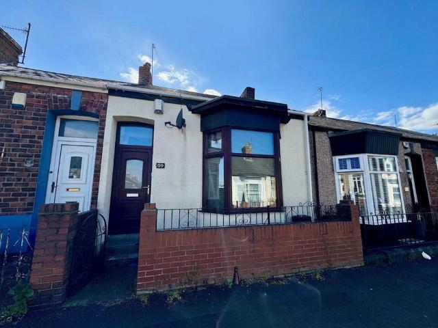Hylton Street, Sunderland, SR4 2 bed terraced bungalow to rent £750 pcm £173 pw