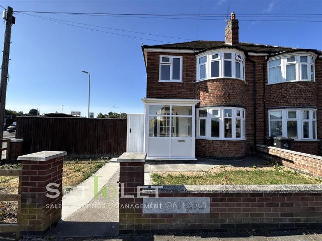 Hylion Road, Leicester LE2, 3 bed property to rent, £1,250 pcm | PrimeLocation