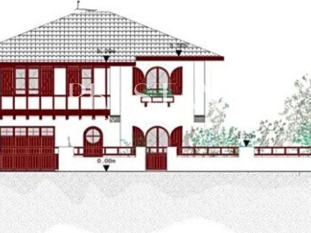 Hyper centre de Biarritz, maison à rénover au calme absolu 180m² Biarritz