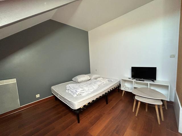 Hyper Centre MEUBLE