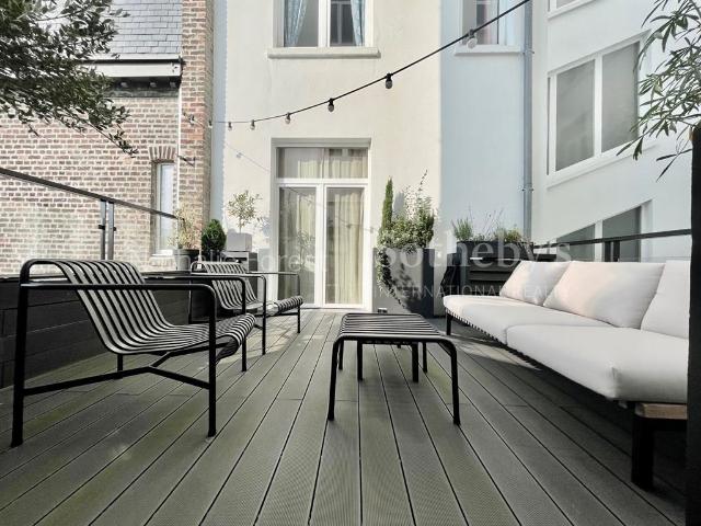 Hyper Centre, sublime appartement T5, terrasse et parking 250m² Lille