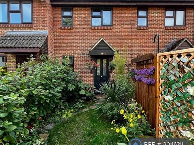 Hythe Close, Bracknell, RG12 2 bed terraced house to rent £1,600 pcm £369 pw