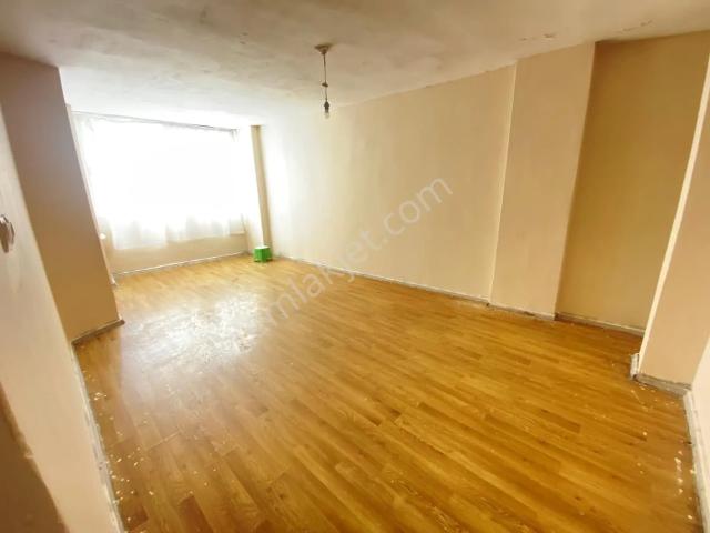 İmaj Dan Kültürde Temiz Geniş Oturumlu Uygun Fiyata 2+1 Kiralık Daire