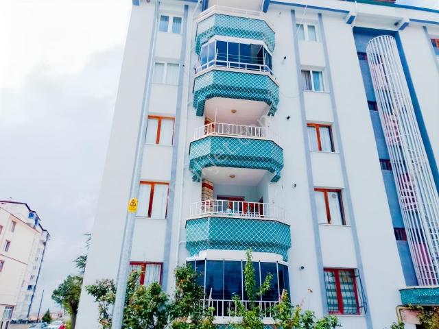 İmam Hatip Okul Karşısında Satılık 3+1 Daire
