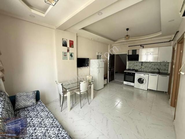 İmamoğlu'ndan Sırrında 1+1 Eşyalı Kiracılı! Geniş Daire Fırsat !