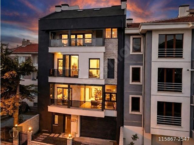 [ İMPARATOR ] ŞEHRİN MERKEZİNDE ŞEHİRDEN UZAK 7+1 515 M2 VİLLA