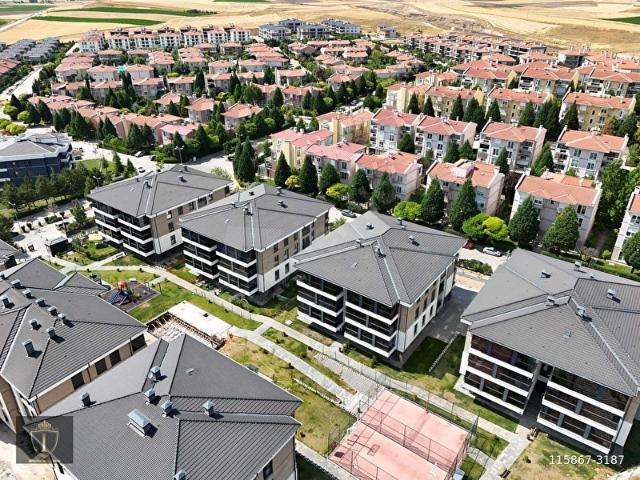 [ İMPARATOR ] SOSYAL TESİSLİ SİTE GENİŞ DONANIMLI 3+1 DAİRE