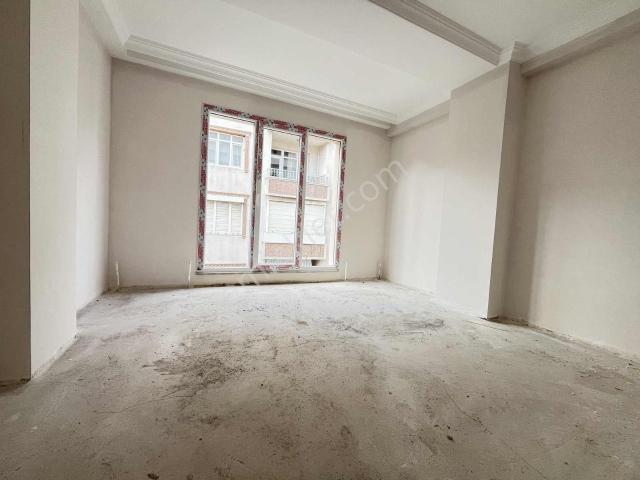 İmren Gayrimenkulden Fevzi Çakmak Mh. 2+1 70 M2 2.kat Sıfr Daire
