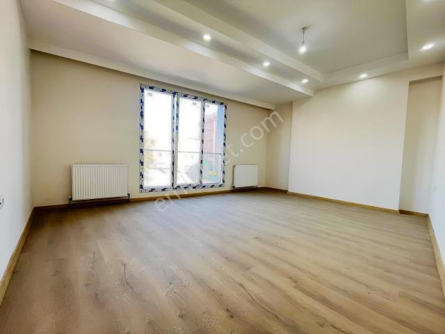 İmren Gayrimenkulden Satılık Sıfır 3+1 110 M2 2.kat Cadde Üstü