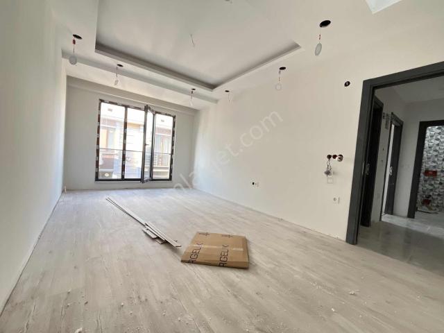 İmren Gayrimenkulden Sefaköy Merkezde 2+2 130 M2 Sıfır Dubleks