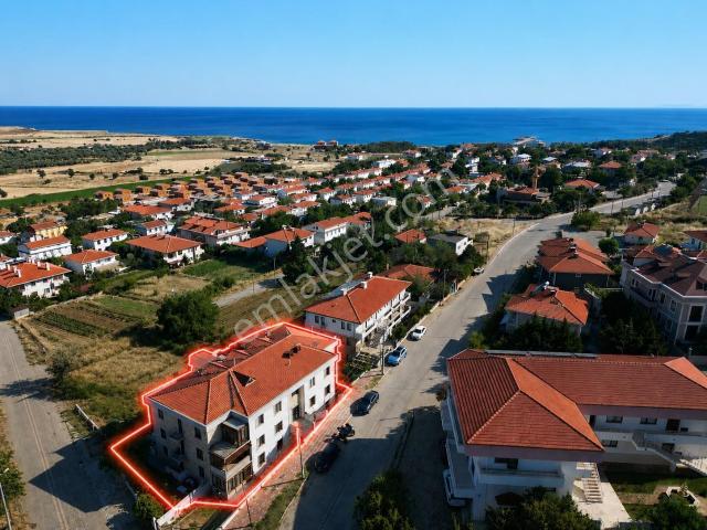 İmroz Emlak'tan Uğurlu Köyünde 100 M2 Eşyalı Dublex 1+1 Daire
