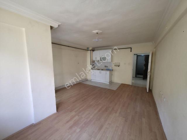 İnvestadan Atatürk Bulvarında 1+1 Kiralık Daire