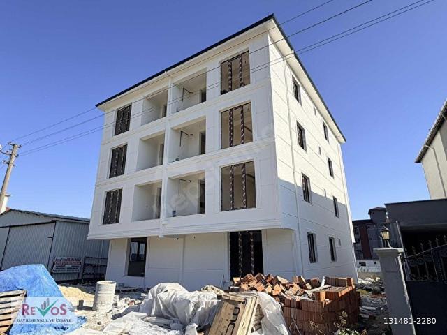 İNŞAAT FİRMASINDAN VELİMEŞEDE 2+1 90M2 SIFIR DAİRELER