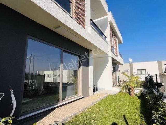 İnşaat Firması Kat Mülkiyetli/özelhavuz/bahçe/sıfır Fırsat Villa