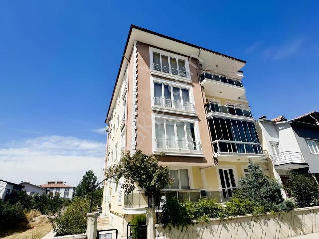İnal Emlak'tan Armağan İlci De Kiralık Eşyalı 2+0 Daire