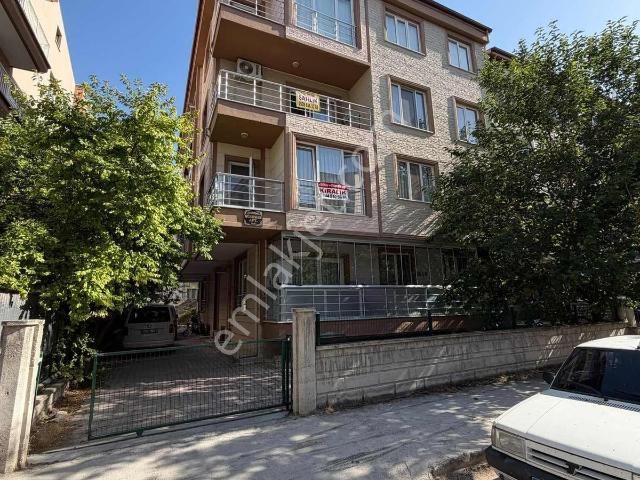 İnal Emlak'tan Bahçelievler De Satılık 5+1 Daire