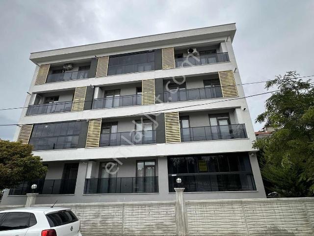 İnal Emlak'tan Emek Mahallesinde Kiralık Eşyalı Lüks 1+1 Daire
