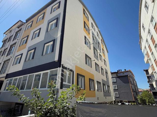 İnal Emlak'tan Emek Mahallesinde Kiralık 1+1 Eşyalı Daire