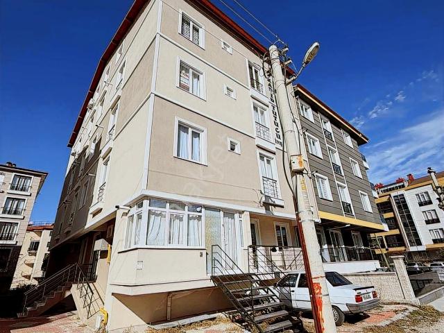 İnal Emlak'tan Emek Mahallesinde Satılık 1+1 Daire