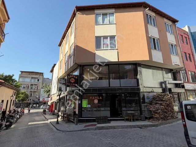 İnal Emlak'tan Merkezde Satılık 2+0 Daire