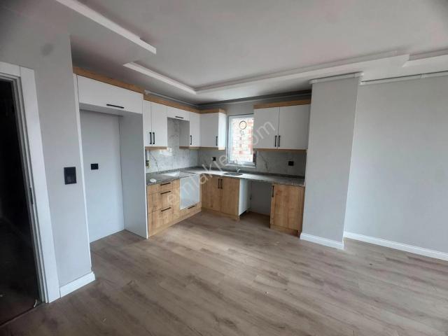 İnanç Emlaktan Çıtlakkalede 3+1 Sıfır Kiralık Daire