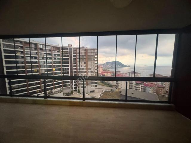 İnanç Emlaktan Gedikkayada Adres 28 Sitesinde 3+1 Kiralık Lüks Daire