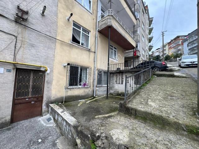 İnanç Emlaktan Giresun Fevziçakmakta Yenimahallede 2+1 Satılık Giriş Kat Daire