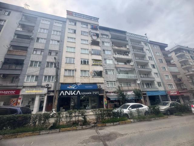 İnanç Emlaktan Giresun Hacısiyamda İnönü Caddesi Üzerinde Geniş 2+1 Kiralık Daire
