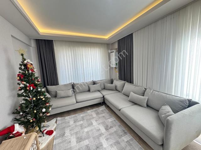 İncekte/2.katta/iskanlı/50 M2/cam Balkonlu Eşyalı 1+1