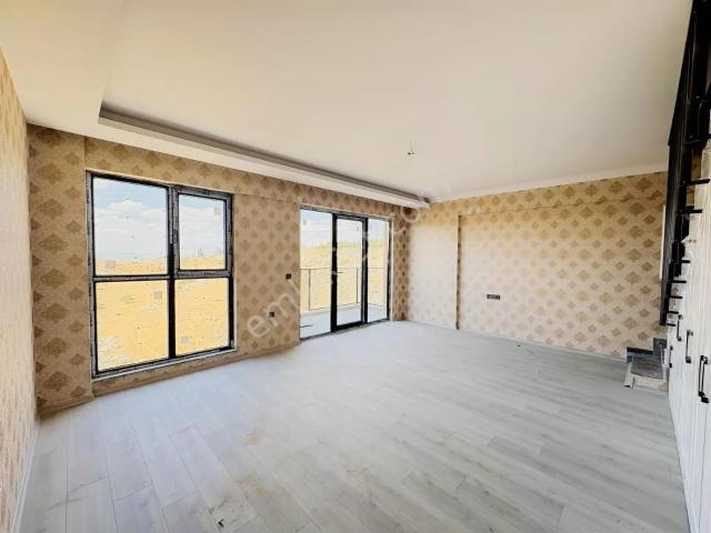 İncekte Vadi Manzaralı 130 M² 3+1 Bağımsız Mutfak Teraslı Ferah