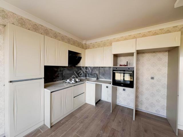 İncekte Vadi Manzaralı 50 M² Boş 1+1 Yerden Isıtma Geniş Ferah