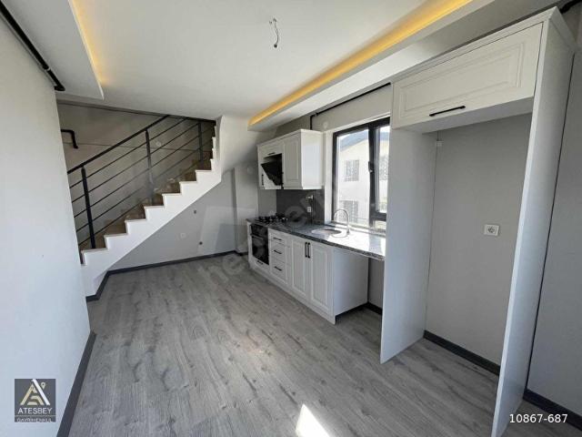 İNCEK'TE VADİ MANZARALI FERAH LÜKS 2+1 DUBLEKS DAİRE