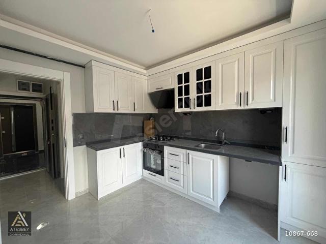 İNCEK'TE ZARİF ÇİZGİLERE SAHİP, FERAH, BULVAR YAKINI 2+1 DAİRE