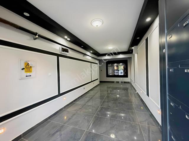 İncek'te Arakat/yerden Isıtma/fiber Altyapı/55m2/geniş Balkon1+1