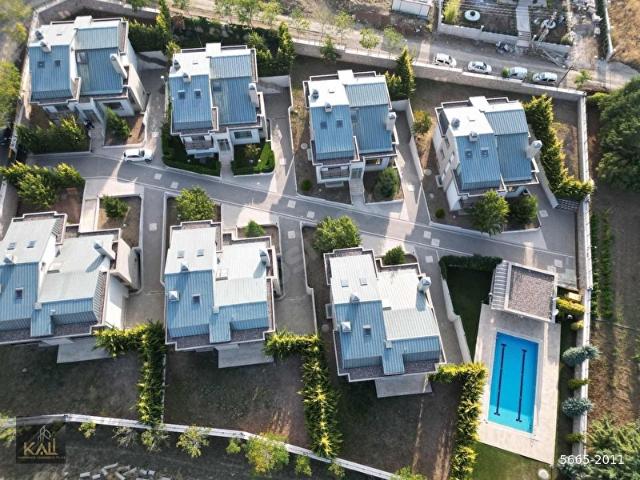 İncek'te Butik Site İçerisinde 6+2 Villa KALİ A.Ş