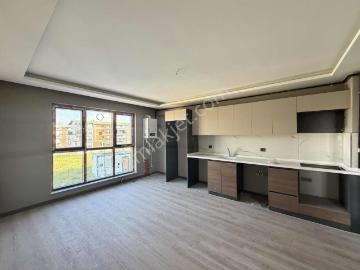İncek'te Jewel Avm Karşısı Ara Katta Park Cepheli Önü Açık 2+1