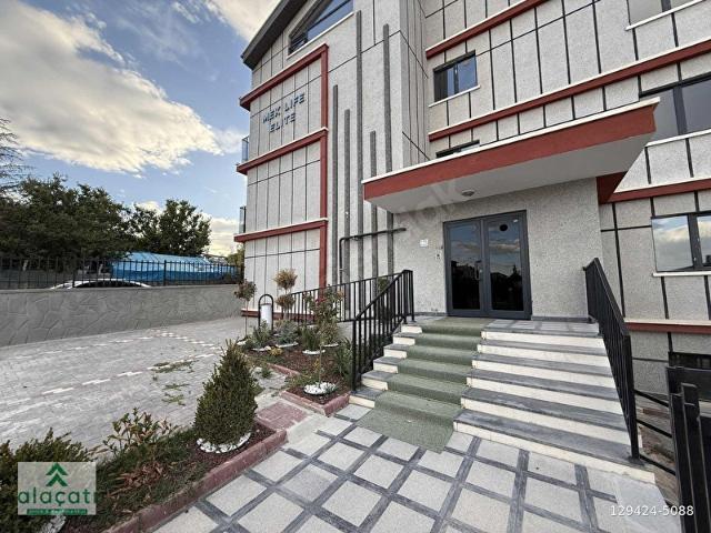 İNCEKTE JEWEL AVM YANI ÖN&GÜNEY CEPHE SİTE'DE ARAKAT ŞIK&LÜX 1+1